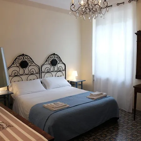 Casa Del Priore לינה וארוחת בוקר