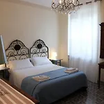 Casa Del Priore 住宿加早餐酒店