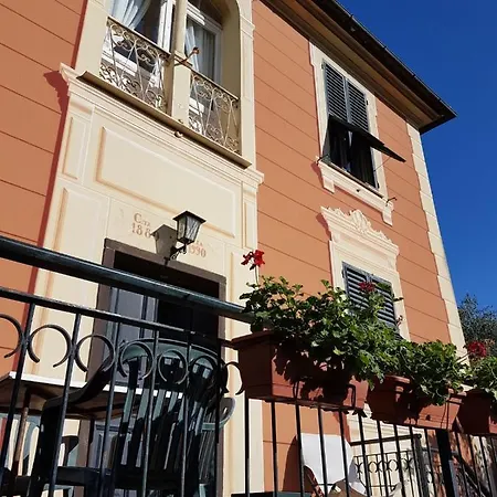 Alojamento de Acomodação e Pequeno-almoço Casa Del Priore Sestri Levante